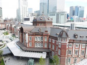 KITTEビルから見る東京駅